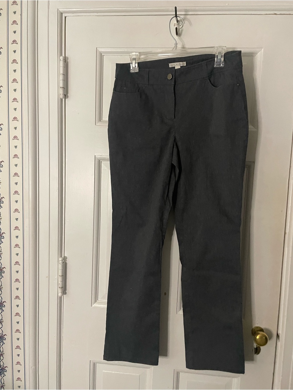 Dana Buchman Straight-Leg Pants in Charcoal Gray